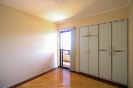 Apartamento à venda com 95m², 3 quartos e 2 vagas Apartamento à venda com 95m², 3 quartos e 2 vagasQuarto 2