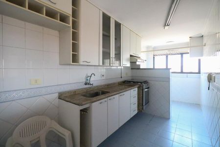 Apartamento à venda com 95m², 3 quartos e 2 vagas Apartamento à venda com 95m², 3 quartos e 2 vagasCozinha