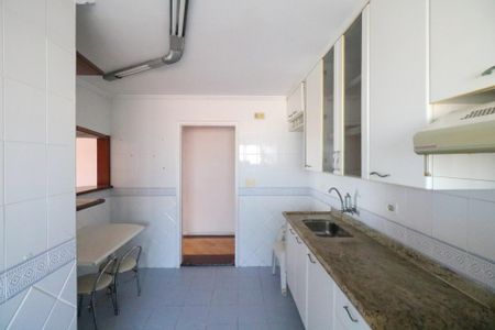 Apartamento à venda com 95m², 3 quartos e 2 vagas Apartamento à venda com 95m², 3 quartos e 2 vagasCozinha