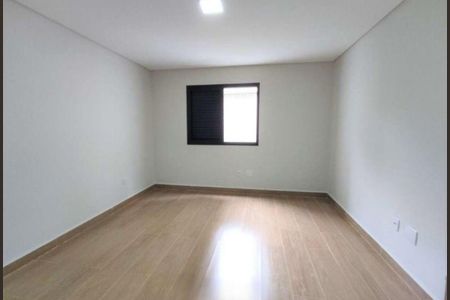 Casa à venda com 150m², 2 quartos e 2 vagas