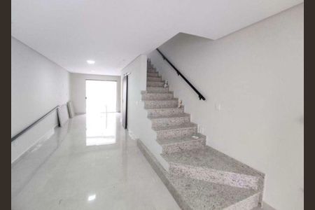 Casa à venda com 150m², 2 quartos e 2 vagas