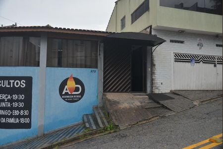 Casa à venda com 340m², 4 quartos e 3 vagasFachada