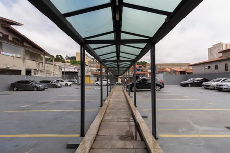 Apartamento à venda com 50m², 2 quartos e 1 vaga Apartamento à venda com 50m², 2 quartos e 1 vagaEntrada e Estacionamento