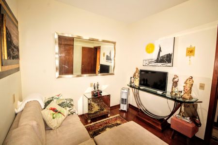 Apartamento à venda com 135m², 3 quartos e 2 vagasQuarto 2