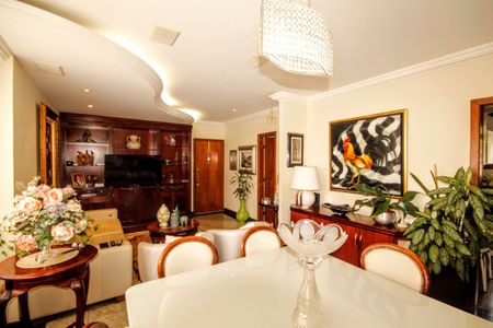 Apartamento à venda com 135m², 3 quartos e 2 vagasSala