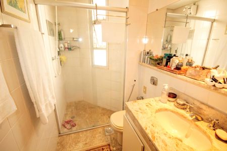 Apartamento à venda com 135m², 3 quartos e 2 vagasBanheiro Social