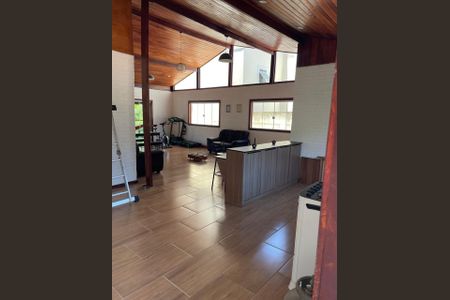 Casa de condomínio à venda com 287m², 3 quartos e 1 vaga