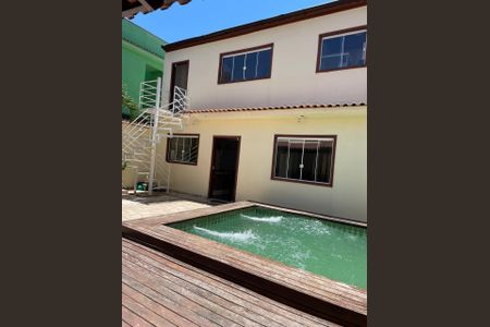 Casa de condomínio à venda com 287m², 3 quartos e 1 vaga