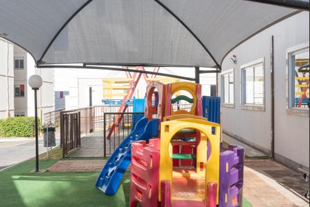 Apartamento à venda com 42m², 2 quartos e 2 vagas Apartamento à venda com 42m², 2 quartos e 2 vagasÁrea comum - Playground