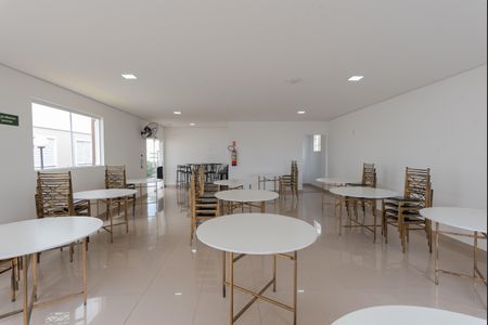 Apartamento à venda com 42m², 2 quartos e 2 vagas Apartamento à venda com 42m², 2 quartos e 2 vagasÁrea comum - Salão de festas