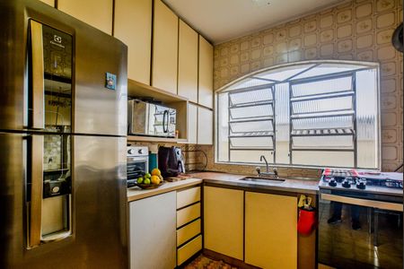 Apartamento à venda com 119m², 3 quartos e 2 vagas Apartamento à venda com 119m², 3 quartos e 2 vagasCozinha