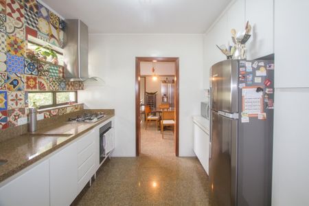 Apartamento à venda com 260m², 3 quartos e 3 vagasCozinha