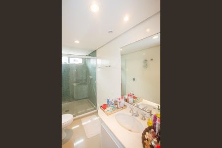 Apartamento à venda com 260m², 3 quartos e 3 vagasBanheiro da Suíte 3