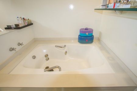 Apartamento à venda com 260m², 3 quartos e 3 vagasBanheiro da Suíte 2