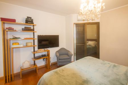 Apartamento à venda com 260m², 3 quartos e 3 vagasSuíte 2