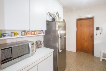 Apartamento à venda com 260m², 3 quartos e 3 vagasCozinha