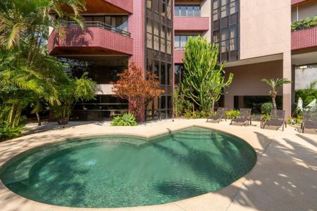 Apartamento à venda com 180m², 3 quartos e 4 vagas