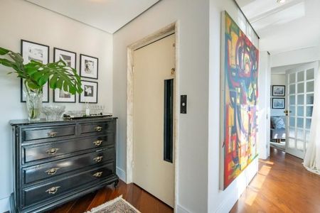 Apartamento à venda com 180m², 3 quartos e 4 vagas