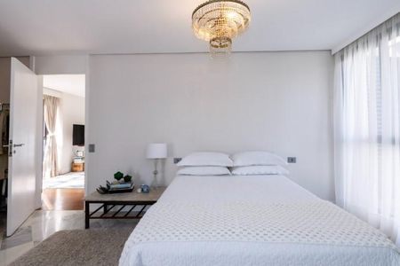 Apartamento à venda com 180m², 3 quartos e 4 vagas