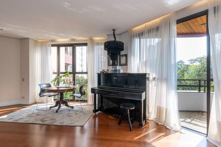 Apartamento à venda com 180m², 3 quartos e 4 vagas