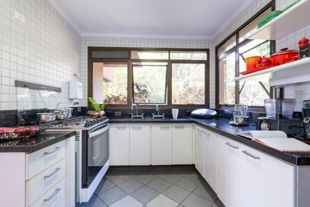 Apartamento à venda com 180m², 3 quartos e 4 vagas