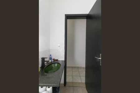 Casa à venda com 189m², 4 quartos e 1 vagaBanheiro 1