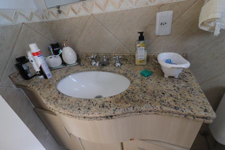 Apartamento à venda com 96m², 3 quartos e 3 vagasBanheiro da Suíte