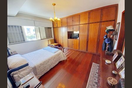 Apartamento à venda com 250m², 4 quartos e 3 vagas
