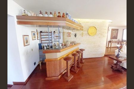 Apartamento à venda com 250m², 4 quartos e 3 vagas