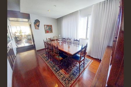 Apartamento à venda com 250m², 4 quartos e 3 vagas