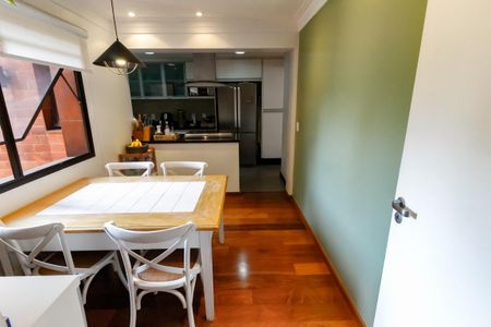 Apartamento à venda com 221m², 3 quartos e 3 vagasCopa