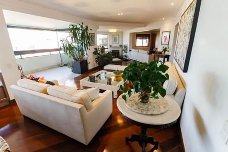 Apartamento à venda com 221m², 3 quartos e 3 vagasÁrea comum