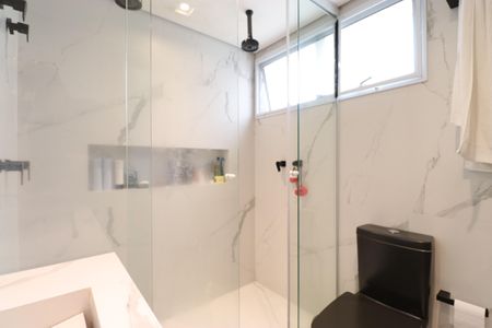 Apartamento à venda com 190m², 3 quartos e 3 vagasBanheiro da Suíte 1