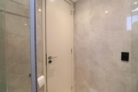 Apartamento à venda com 190m², 3 quartos e 3 vagasBanheiro da Suíte 3