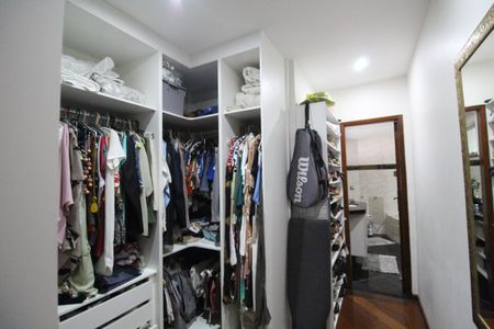 Apartamento à venda com 256m², 3 quartos e 2 vagasCloset da suíte 3