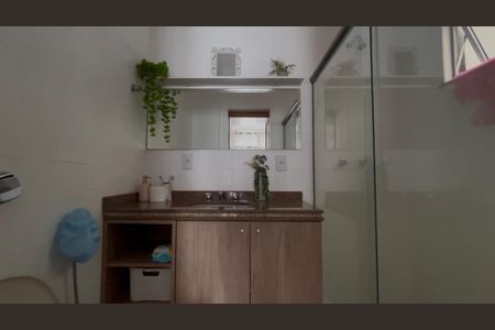 Apartamento à venda com 256m², 3 quartos e 2 vagas Apartamento à venda com 256m², 3 quartos e 2 vagasBanheiro da suíte 2