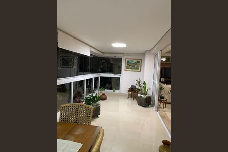 Apartamento à venda com 160m², 3 quartos e 3 vagas