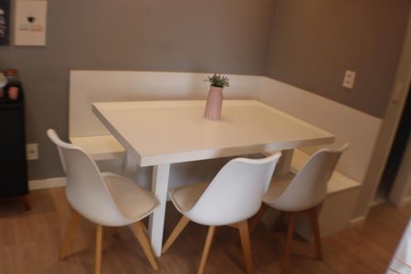 Apartamento à venda com 60m², 2 quartos e 1 vaga Apartamento à venda com 60m², 2 quartos e 1 vagaSala de Jantar