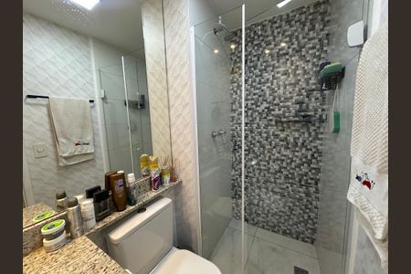 Apartamento à venda com 60m², 2 quartos e 1 vaga Apartamento à venda com 60m², 2 quartos e 1 vagaBanheiro