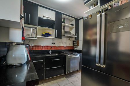 Apartamento à venda com 70m², 3 quartos e 3 vagas Apartamento à venda com 70m², 3 quartos e 3 vagasCozinha/Área de Serviço