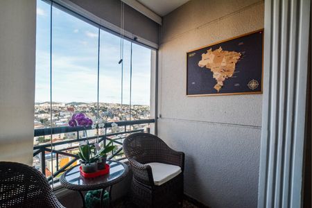 Apartamento à venda com 70m², 3 quartos e 3 vagas Apartamento à venda com 70m², 3 quartos e 3 vagasSala