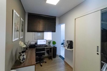 Casa à venda com 380m², 4 quartos e 4 vagasSuíte 3