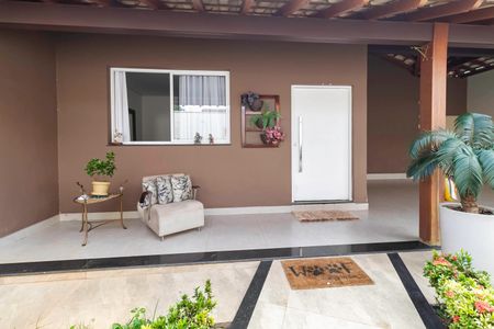 Casa à venda com 380m², 4 quartos e 4 vagasEntrada