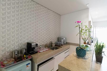 Casa à venda com 380m², 4 quartos e 4 vagasSala