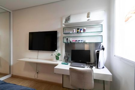 Casa à venda com 380m², 4 quartos e 4 vagasSuíte 1