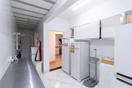 Casa à venda com 380m², 4 quartos e 4 vagasCozinha