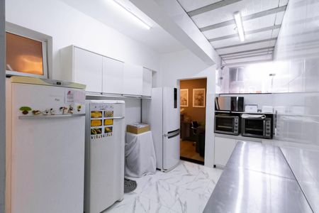 Casa à venda com 380m², 4 quartos e 4 vagasCozinha