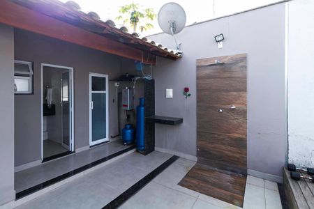 Casa à venda com 380m², 4 quartos e 4 vagasSauna