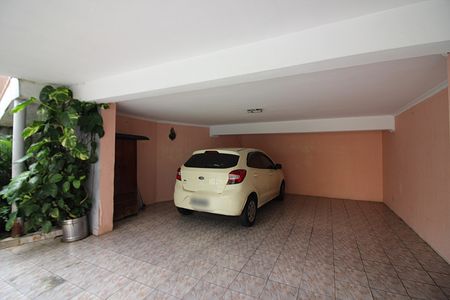 Casa à venda com 239m², 3 quartos e 4 vagasGaragem