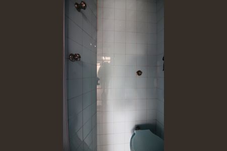 Casa à venda com 239m², 3 quartos e 4 vagasBanheiro de Serviço